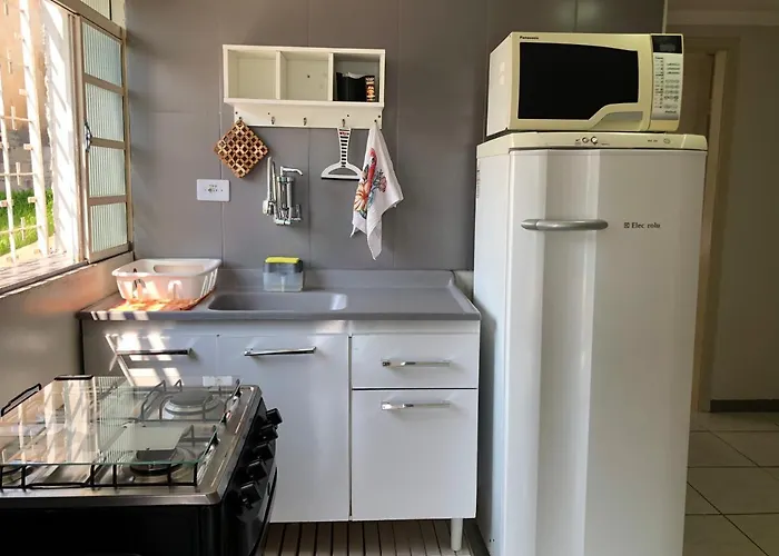 Unidade Independente E Confortavel, Em Sobrado Residencial No Coracao De Foz! Terreo E Piscina Compartilhada